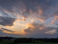 Wolkenturm von der Abendsonne angestrahlt